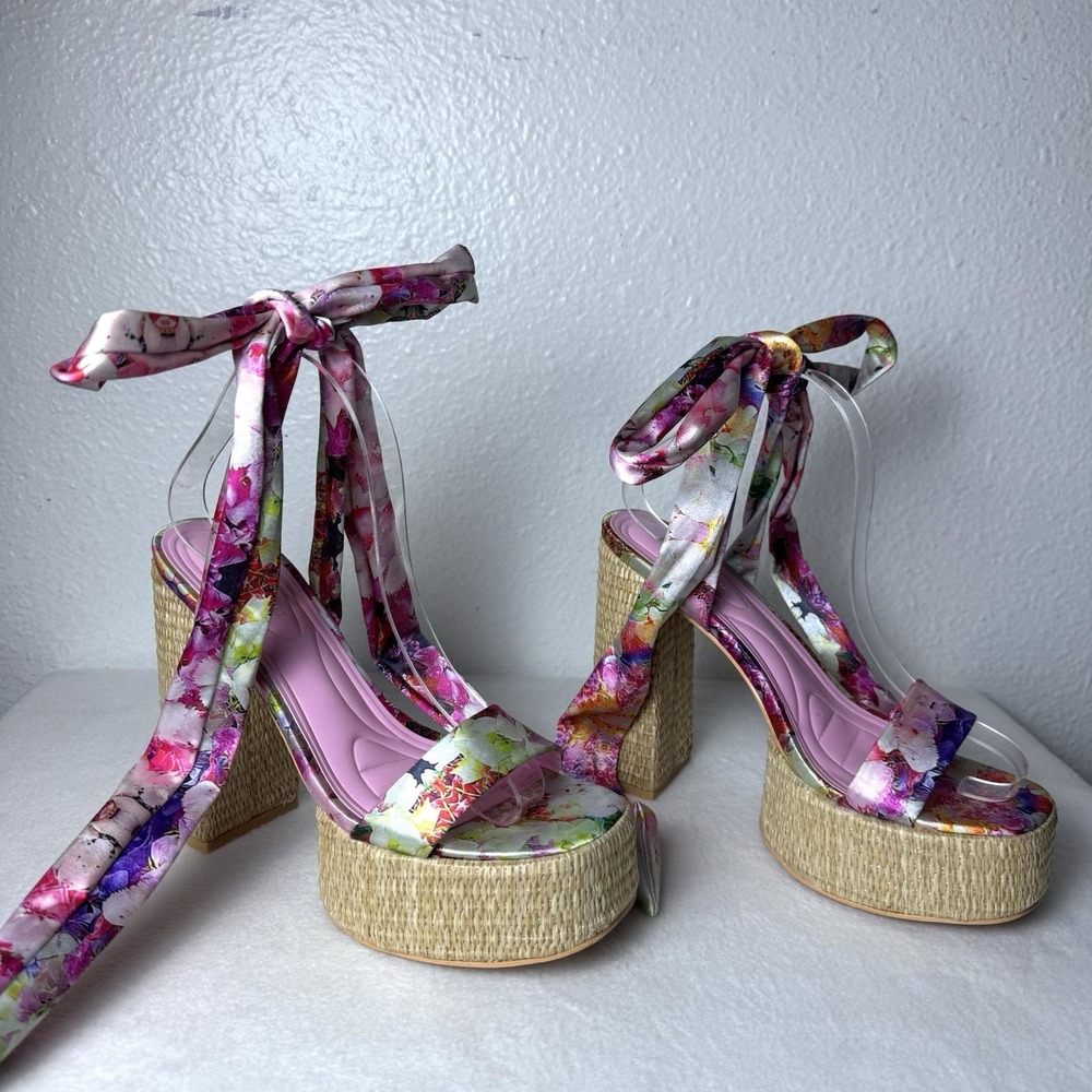 Azalea Wang Lazuli Platform Sandals Women's 8 Pink Floral Heels Wrap Around Tie